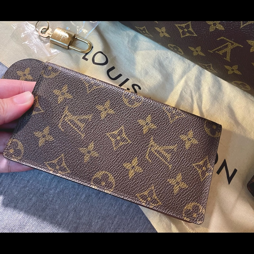 Preloved Authentic Louis Vuitton Check/CC Holder